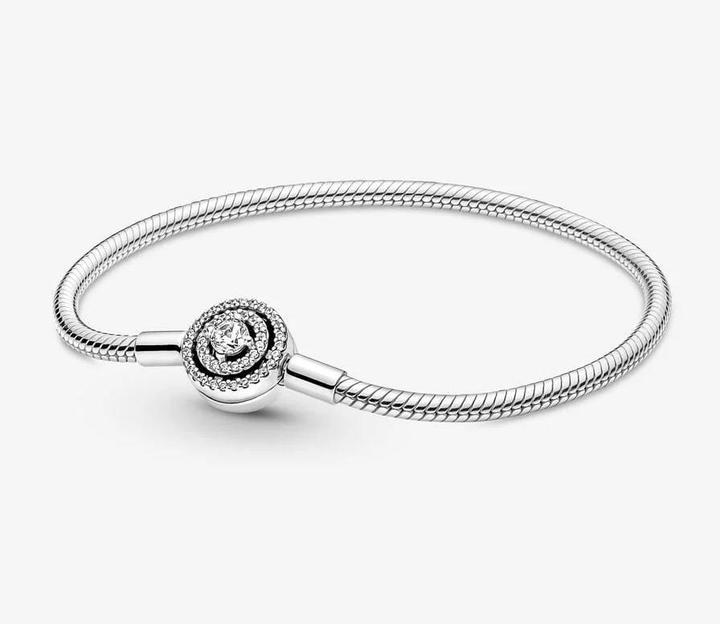 Image du produit Pandora Bracelet Moments Halo (18 cm, Argent sterling)