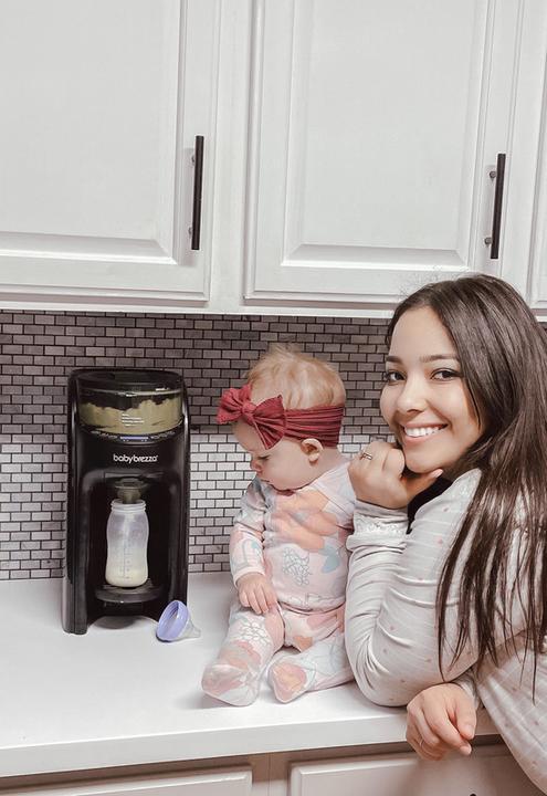 Actual product image Baby Brezza Formula Pro Advanced