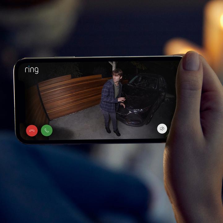 Actual product image Ring Spotlight Cam Plus (1920 x 1080 Pixels)