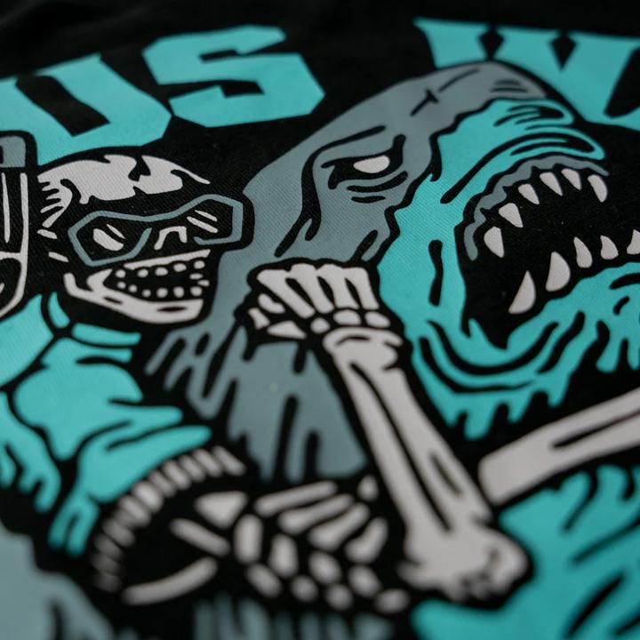 Produktbild Pride or Die t-hirt dangerou water (S)
