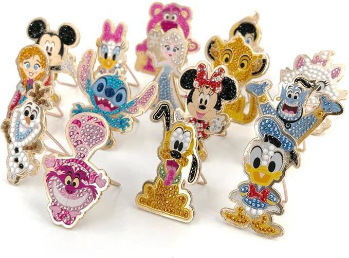 Produktbild Craft Buddy Crystal Art Pin Badge Blind Bag einzeln