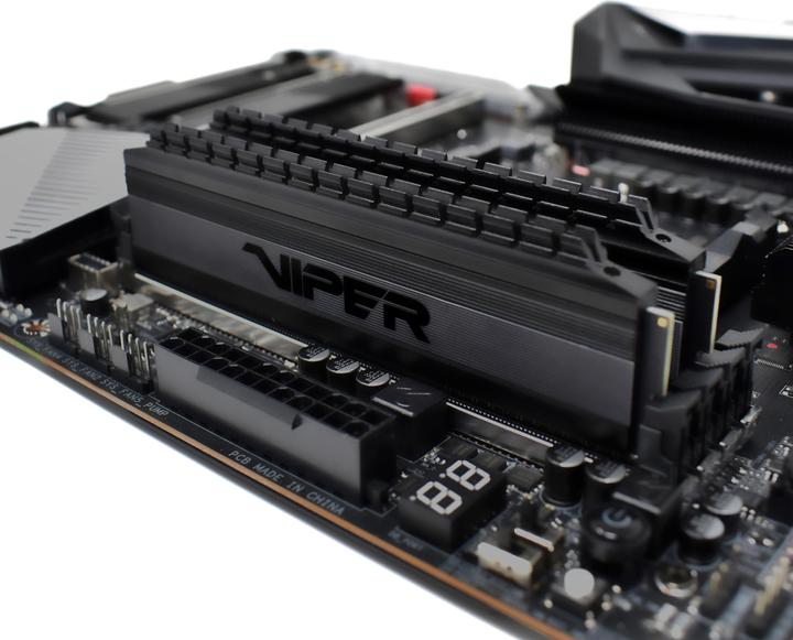 Image du produit Patriot Extreme Performance Viper 4 Blackout Series (2 x 32GB, 3200 MHz, RAM DDR4, DIMM)
