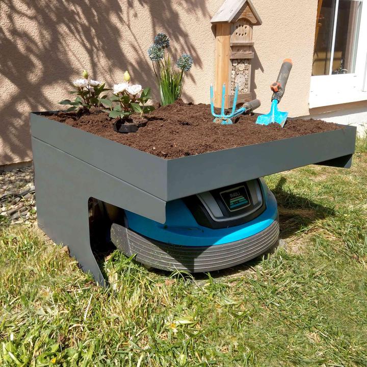 Actual product image MCW G60 (Mowing robot, Robot mower garage)