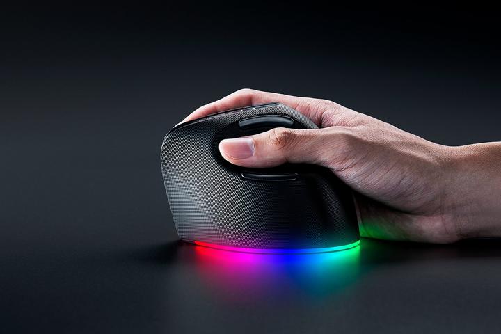 Actual product image Razer Pro Click V2 Vertical Edition (Wireless, Cable)