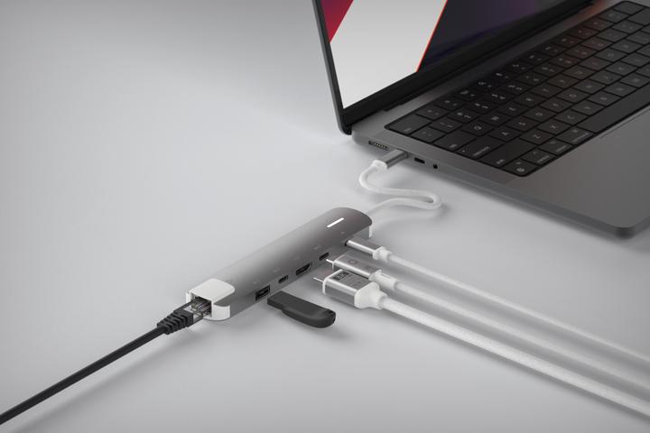 Actual product image LINQ Connects 6in1 PRO USB-C Multiport Hub 140W (USB-C, 6 Ports)