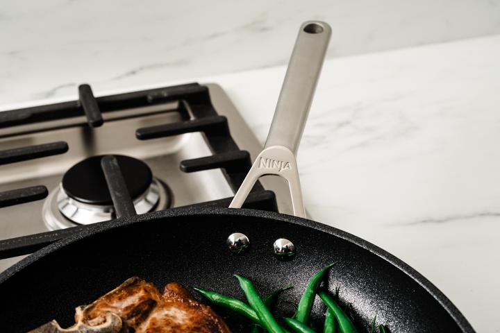 Actual product image Ninja SharkNinja C60020EU ZEROSTICK frying pan 20 cm (stainless steel) (Frying pan, Stainless steel)