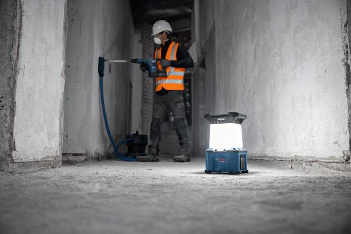 Produktbild Bosch Professional 360°-Hybridstrahler mit 7500 Lumen Bosch (7500 lm)