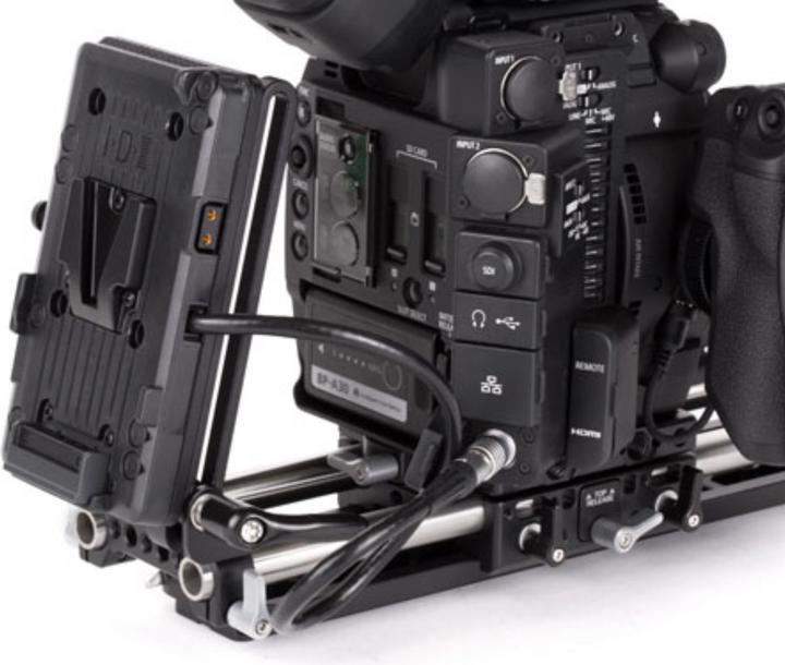 Produktbild Wooden Camera WC V-Mount (Canon C200, C200B, C300mkII)