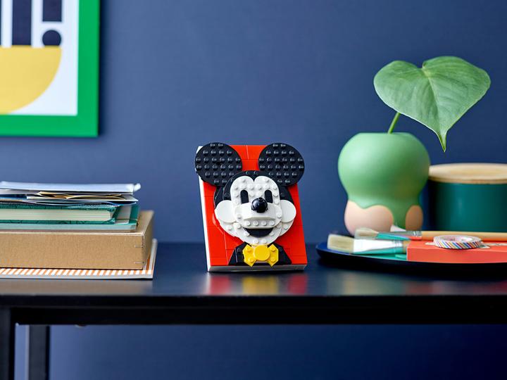 Image du produit LEGO Brick Sketches - Mickey Mouse (40456, LEGO Disney, LEGO difficiles à trouver)