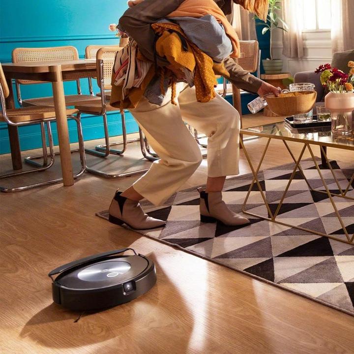 Produktbild iRobot Roomba Combo j7 (Saugwischroboter)