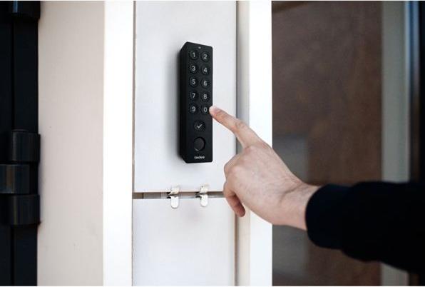 Actual product image Tedee Keypad Pro (Fingerprint)