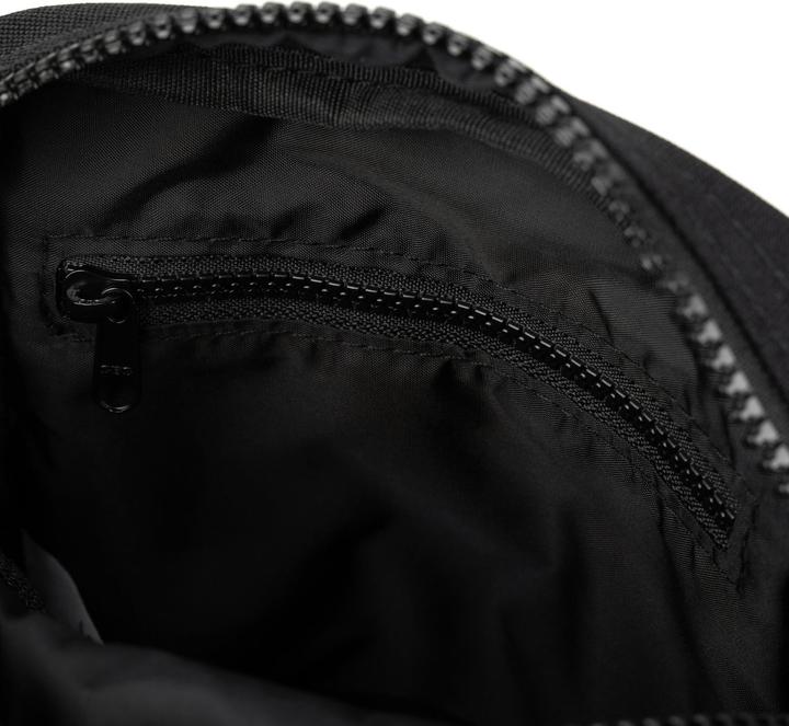Actual product image Roka London Bond All Black Ash One Size Recycled Canvas (1.50 l)