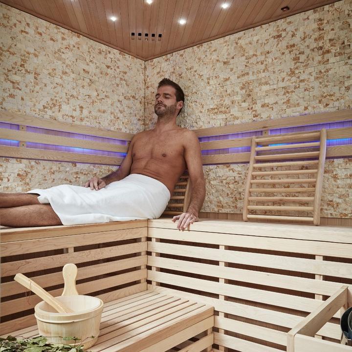 Actual product image Home Deluxe Indoor sauna CASHEIM BIG XL - 200 x 200 cm for 6 persons - Traditional sauna with artificial stone