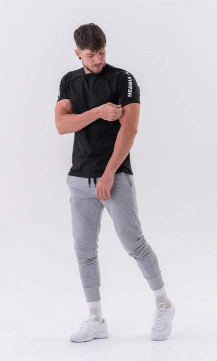Image du produit Nebbia Sporty Fit T-shirt "Essentials" 326 black (XL)