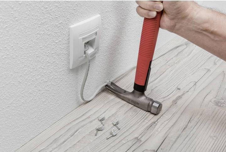 Actual product image Wiha Electrician Hammer (300 g)