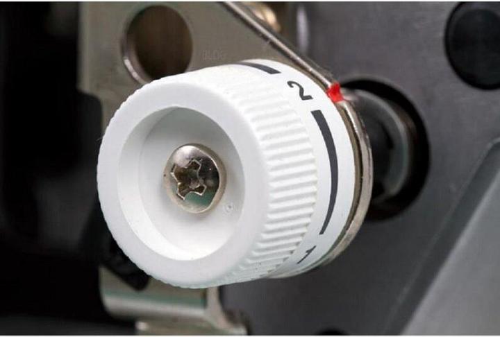 Actual product image Juki Overlock MO-654DEN/CE6