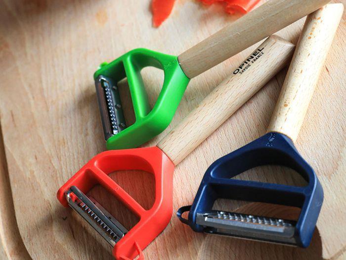 Actual product image Opinel Peeler T-Duo Wood Green