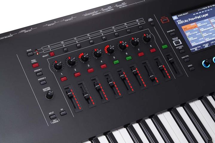 Produktbild Roland Fantom 8