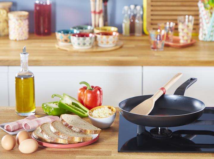 Actual product image Tefal Easy Cook & Clean (24 cm, Frying pan, Aluminium)