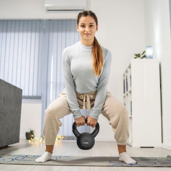 Produktbild Swisshandel24 12 KG Kettlebell Kugelhantel aus Gusseisen mit Neoprenbeschichtung Bodenschonende Schwunghantel Gewi (1 x 12 kg)