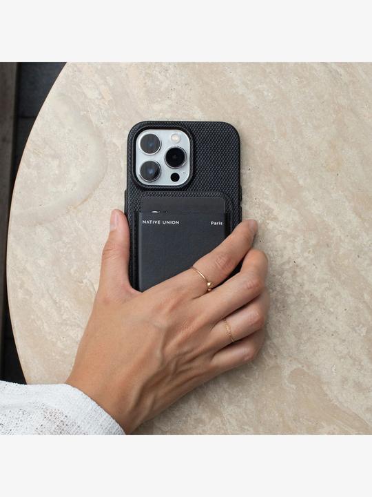 Produktbild Native Union schwarz (Apple iPhone 15 Plus, Apple iPhone 15 Pro Max, Apple iPhone 15 Pro, Apple iPhone 15)