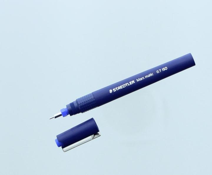 Actual product image Staedtler Mars matic 700 ink pen (Blue, 1 x)