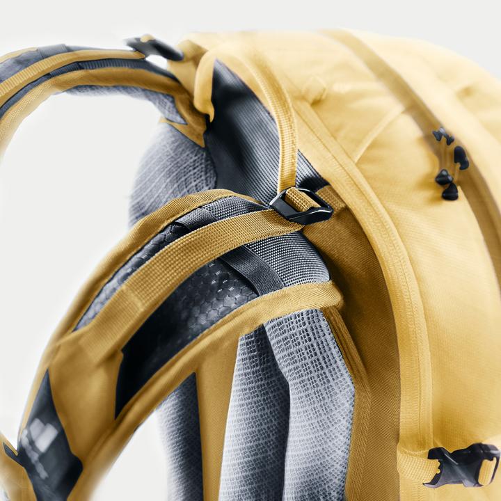Actual product image Deuter Attack 20 (20 l)