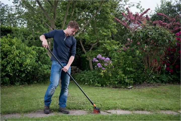 Produktbild Fiskars Strassenbesen (1 Stk.)