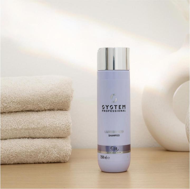 Produktbild System Professional LuxeBlond - Shampoo (1000 ml, Flüssiges Shampoo)