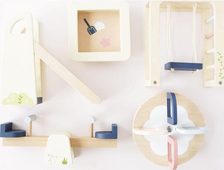 Actual product image Le Toy Van Playground set