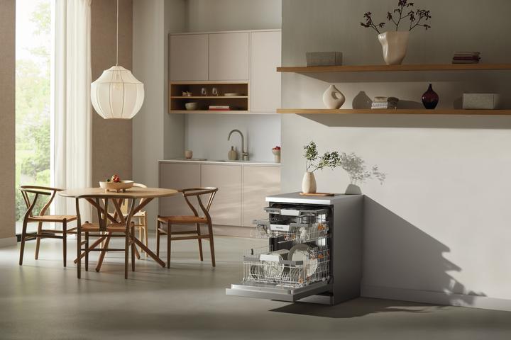Actual product image Miele Automatic dishwasher G 7210 SC Freestanding/EDST/CLST Front