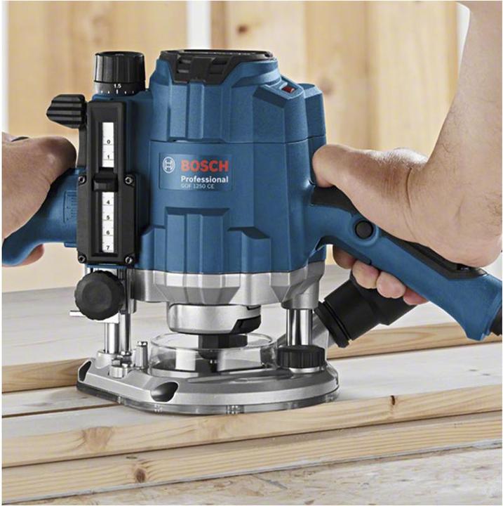 Image du produit Bosch Professional GOF 1250 CE