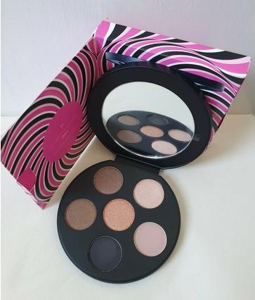 Produktbild MAC Cosmetics Surprise Eyes Eye Shadow X6 Weihnachts- Set (Cool Holiday)