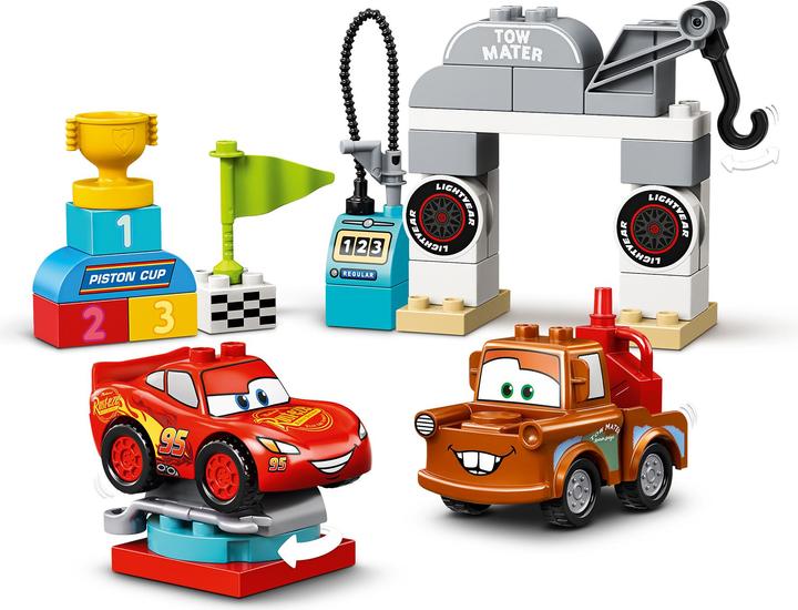 Actual product image LEGO DUPLO Lightning McQueens big race (10924)