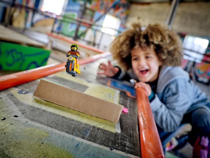 Immagine prodotto LEGO Moto acrobatica di potenza (60297, LEGO City)