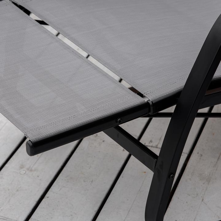 Produktbild Outsunny Schaukelstuhl mit verstellbarer Rückenlehne und Fussstütze (90 cm)