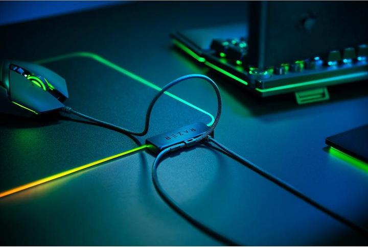 Produktbild Razer Firefly V2 (L)
