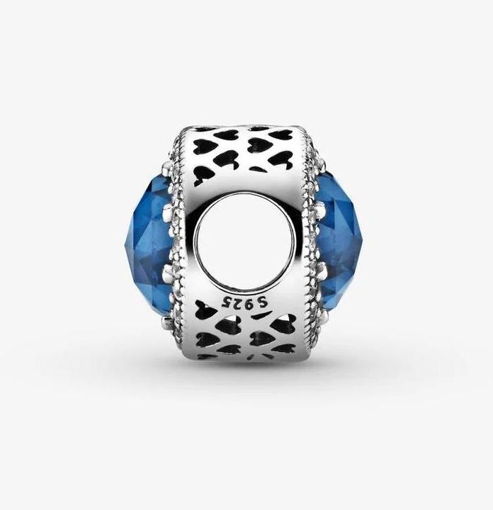 Actual product image Pandora Charms/Beads Midnight Blue Radiant Wreath of Hearts (Silver)