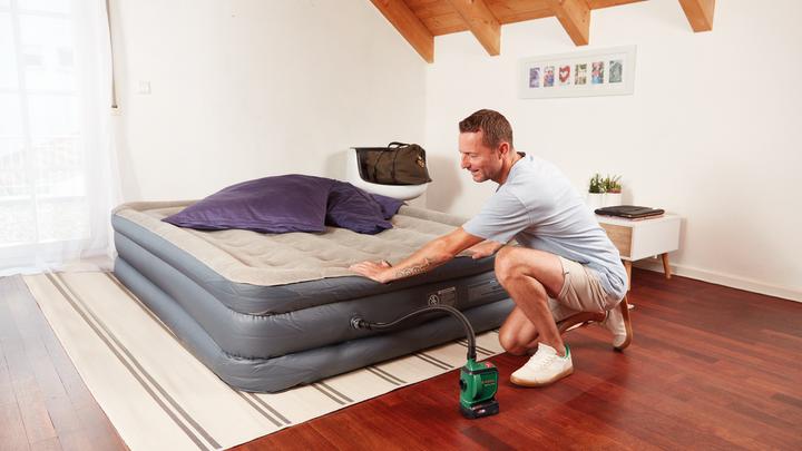 Produktbild Bosch Home & Garden EasyInflate 18V-500