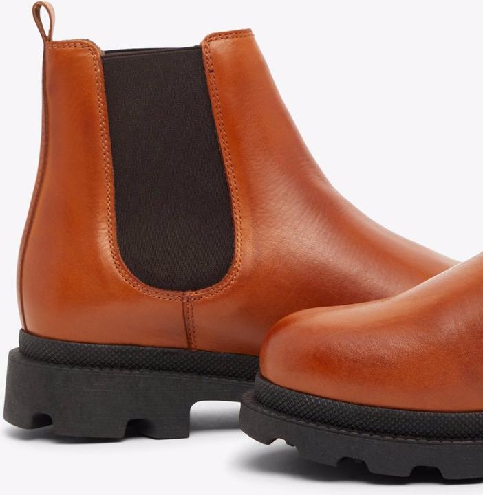 Actual product image Bianco Leather Chelsea Boots (38)