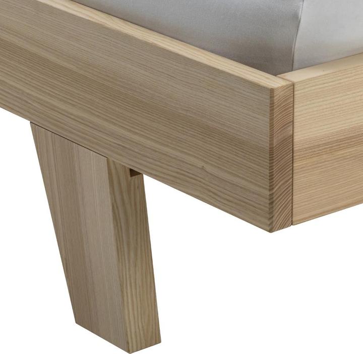 Actual product image Trinatura Ta-Liva (206 x 216 cm)