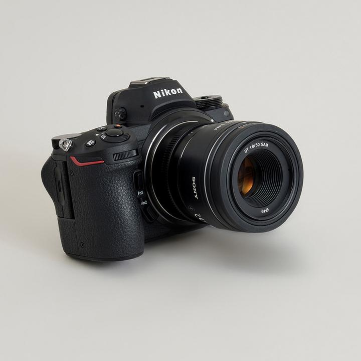 Produktbild Urth Lens Mount Adapter: Compatible with Sony A (Minolta AF) Lens to Nikon Z Camera Body