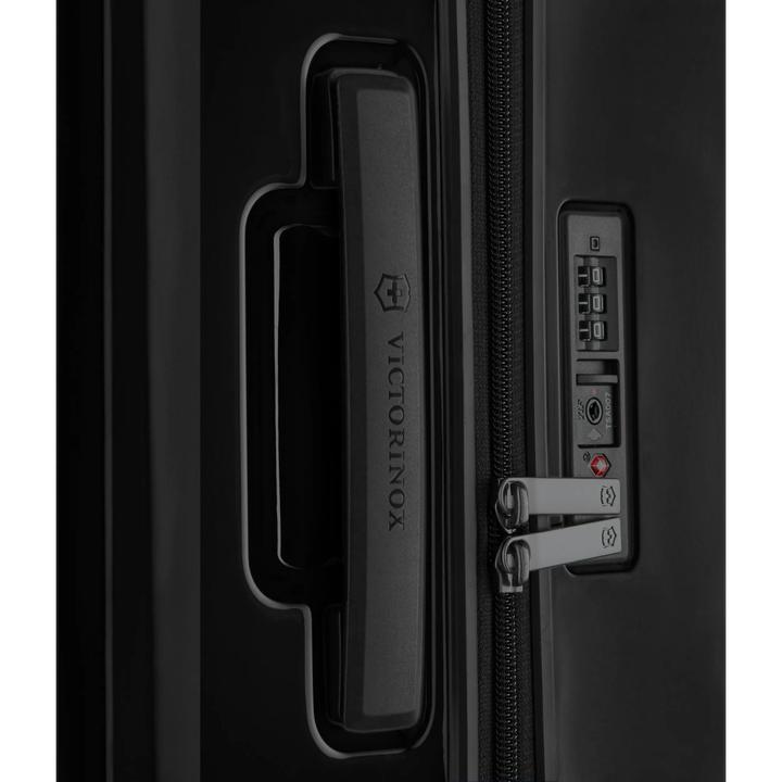 Actual product image Victorinox Airox Large Hardside Case (98 l, L (90 - 115l))