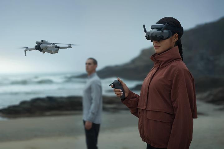 Produktbild DJI RC Motion 3 (Drohnen Fernsteuerung, DJI Avata 2)