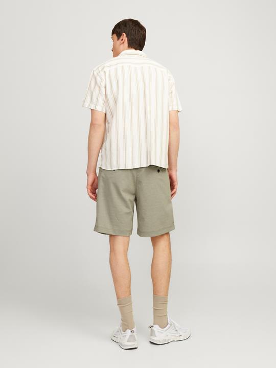 Actual product image Jack & Jones Wide fit chino shorts Chino shorts (XS)