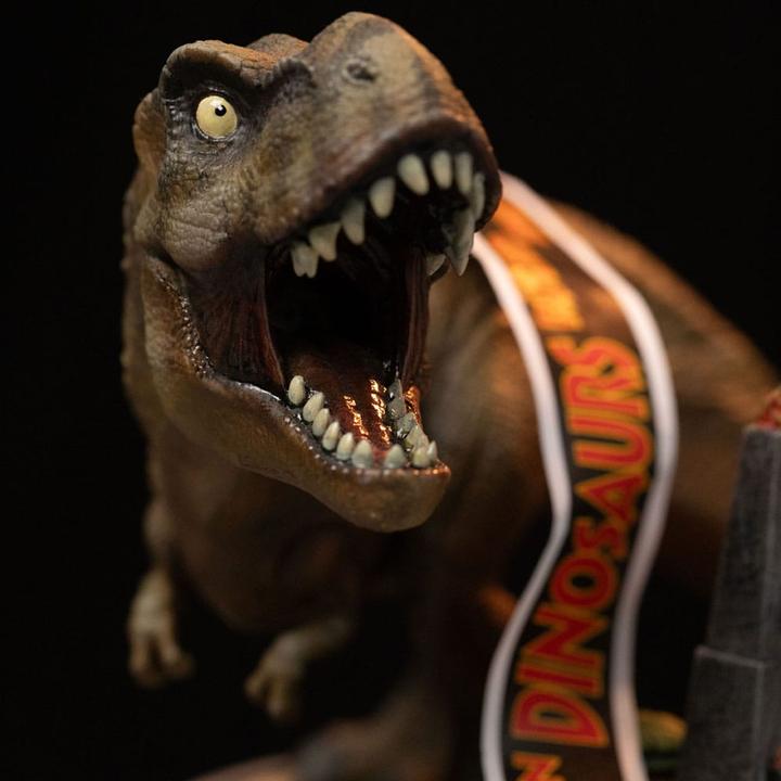 Immagine prodotto Iron Studios Jurassic Park Mini Co. Figura in PVC T-Rex Illusion Deluxe 15 cm