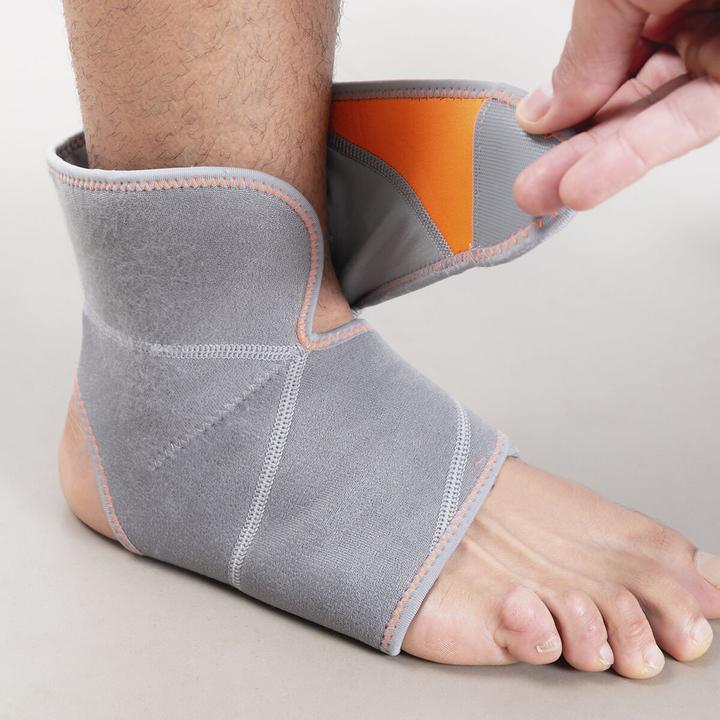 Produktbild InnovaGoods Gel Ankle Brace with Cold and Hot Effect