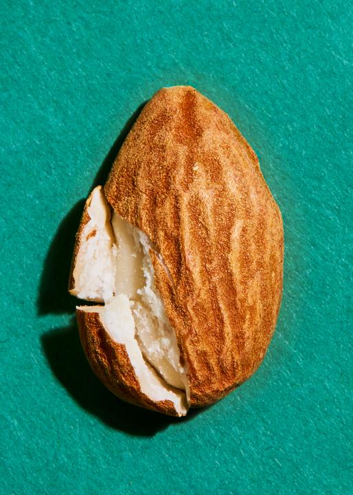 Produktbild KoRo Bio ganze Mandelkerne ungeschält (1000 g)