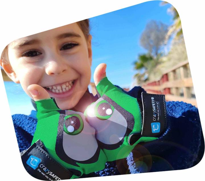 Produktbild Crazy Safety Kids bike gloves with reflective eyes and padded palms - Green - Size S (S)