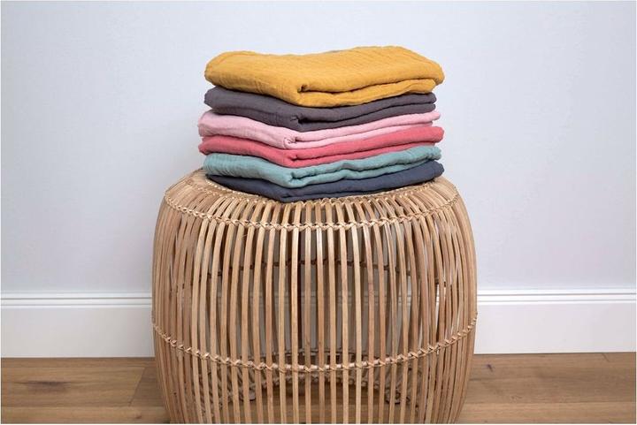 Actual product image Lässig Muslin nursing scarf